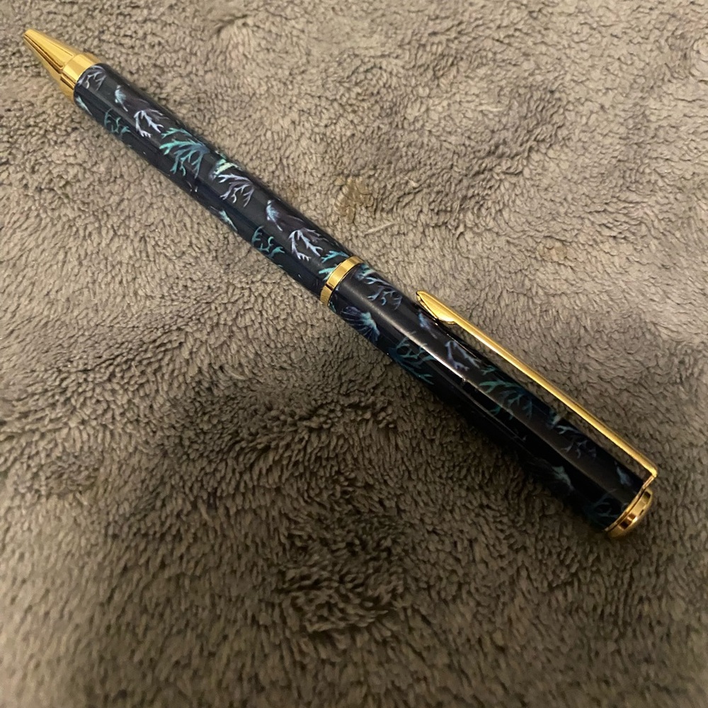 Lug Sea Shells Pen (Navy & Teal w/Light Blue